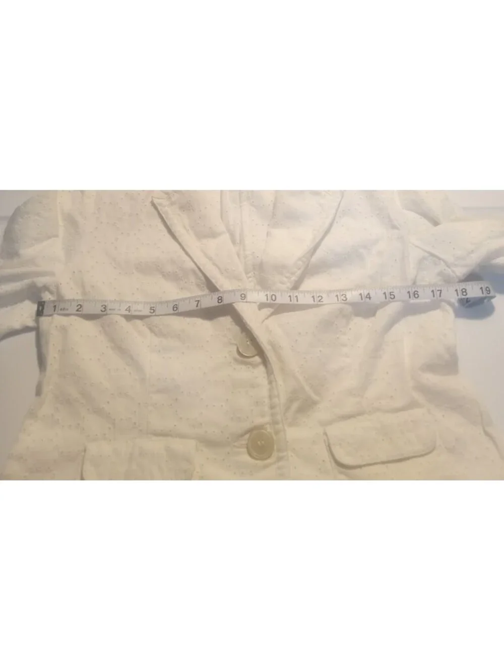 Liz Claiborne “First Issue” White Eyelet Blazer | Size Petite Large